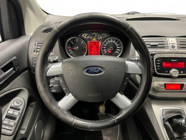 Ford kuga 2.0 tdci 140 dpf 4x4 titanium - premiÈre main - toit panoramique - attelage - radar de recul occasion simplicicar...
