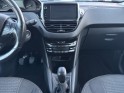 Peugeot 208 110ch bvm5 allure radar de recul  jantes alu carplay clim auto suivi régulier distribution ok garantie 12 mois...