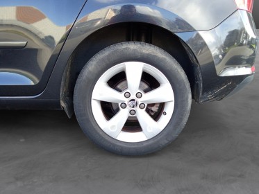 Skoda rapid spaceback 1.6 tdi 90 ch cr ambition - garantie 12 mois occasion simplicicar brest simplicicar simplicibike france