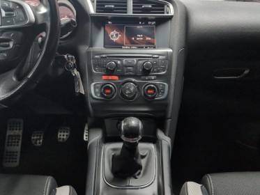 Citroen ds4 e-hdi 115 airdream chic - garantie 12 mois occasion simplicicar brest simplicicar simplicibike france