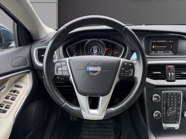 Volvo v40 d2 115 momentum distri faite occasion simplicicar carcassonne simplicicar simplicibike france