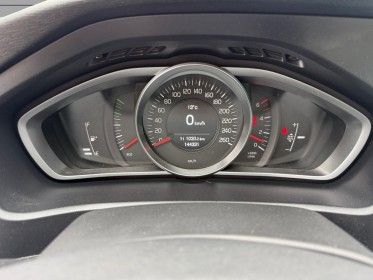 Volvo v40 d2 115 momentum distri faite occasion simplicicar carcassonne simplicicar simplicibike france