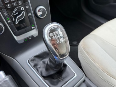 Volvo v40 d2 115 momentum distri faite occasion simplicicar carcassonne simplicicar simplicibike france