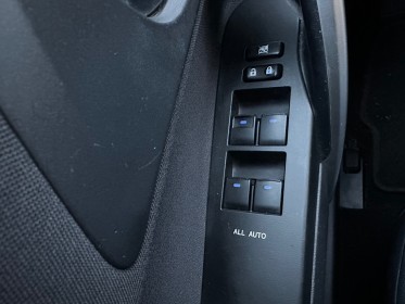 Toyota auris hybride 136h style -  entretien complet toyota - siège chauffants occasion simplicicar lagny  simplicicar...