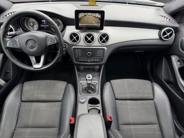 Mercedes classe gla 200 d - toit panoramique - carplay - caméra - clim auto occasion simplicicar salon de provence...