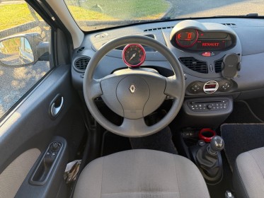 Renault twingo ii 1.2 lev 16v 75 eco2 trend climatisation vitres Électriques autoradio garantie 12 mois occasion simplicicar...