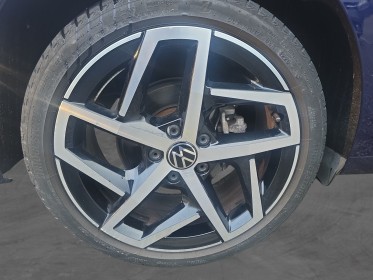 Volkswagen golf viii  entretien a jour 1.5 etsi opf 150 dsg7 style 1st occasion avignon (84) simplicicar simplicibike france