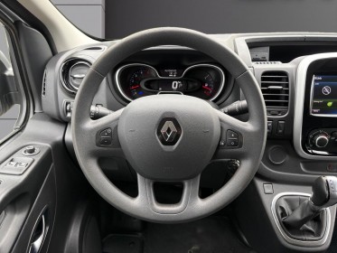 Renault trafic fourgon grand confort 2l dci 170ch energy edc 6 places - radar ar - bluetooth... occasion simplicicar rennes...