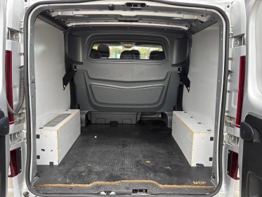 Renault trafic fourgon grand confort 2l dci 170ch energy edc 6 places - radar ar - bluetooth... occasion simplicicar rennes...