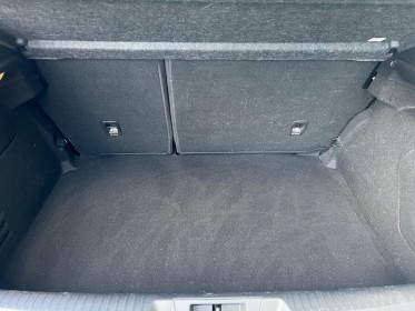 Renault megane iv berline blue dci 115 edc techno / garantie 12 mois occasion simplicicar toulon ouest simplicicar...