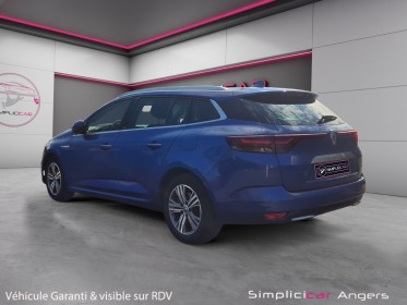 Renault megane iv estate e-tech plug-in hybride 160 intens garantie 12 mois occasion simplicicar angers simplicicar...