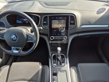 Renault megane iv estate e-tech plug-in hybride 160 intens garantie 12 mois occasion simplicicar angers simplicicar...