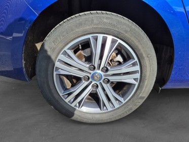 Renault megane iv estate e-tech plug-in hybride 160 intens garantie 12 mois occasion simplicicar angers simplicicar...