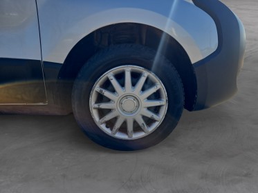 Citroen nemo multispace 1.3l hdi 75 ch xtr revisee garantie 12 mois climatisation regulateur de vitesse retroviseurs......