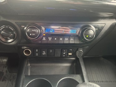 Toyota hilux 2.8 d4d turbo 204 invincible caméra de recul coffre de rangement garantie 12 mois occasion barberey simplicicar...