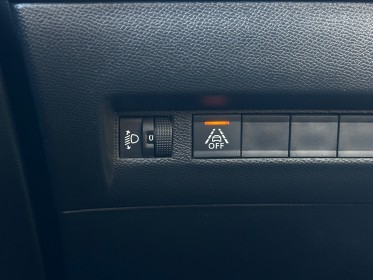 Peugeot 208 1.5 bluehdi 100 ss bvm6 style - historique complet - apple carplay - radars de recul occasion simplicicar lagny ...