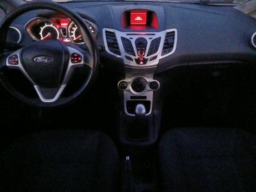 Ford fiesta 1.4 96 titanium occasion parc voitures beauvais simplicicar simplicibike france