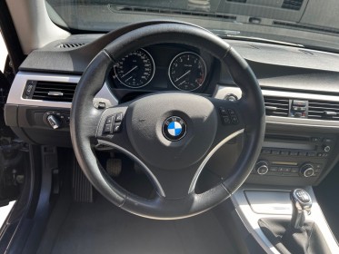 Bmw serie 3 coupe e92 lci 325i 218ch confort / interieur cuir / sieges electriques /  garantie 12 mois occasion simplicicar...