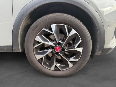 Ds ds3 crossback performance line  carplay régulateur de vitesse caméra 360 garantie 12 mois occasion simplicicar les...