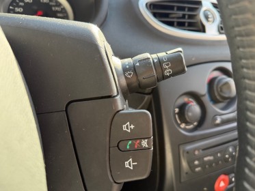 Renault clio iii 1.2 16v 75 eco2 tom tom edition - kit de distribution changé occasion simplicicar lagny  simplicicar...