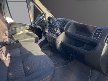 Peugeot boxer fourgon tole 435 l4h2 2.2 hdi 130 pack clim garantie 12 mois occasion simplicicar royan simplicicar...
