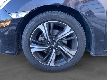 Honda civic 4 portes 2017 1.5 i-vtec 182 exclusive cvt/toit ouvrant/cuir/camera/sieges chauffants. occasion  simplicicar nice...