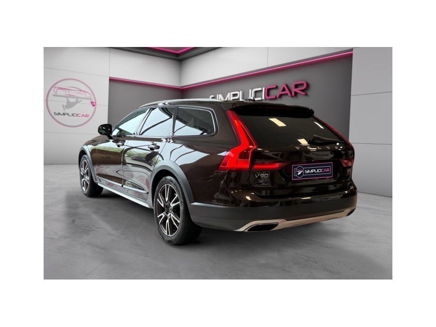 VOLVO d'occasion V90 CROSS COUNTRY D5 AWD 235 PRO GEARTRONIC de 2018