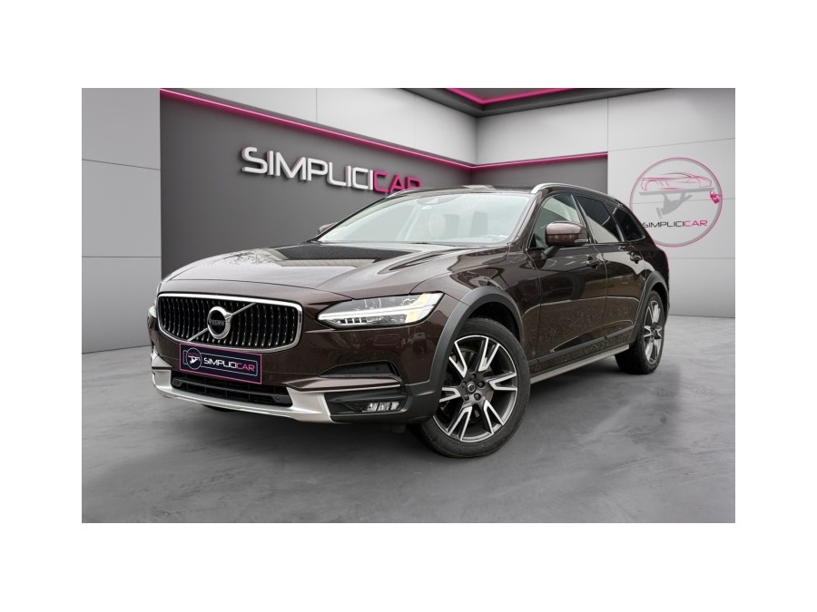VOLVO d'occasion V90 CROSS COUNTRY D5 AWD 235 PRO GEARTRONIC de 2018