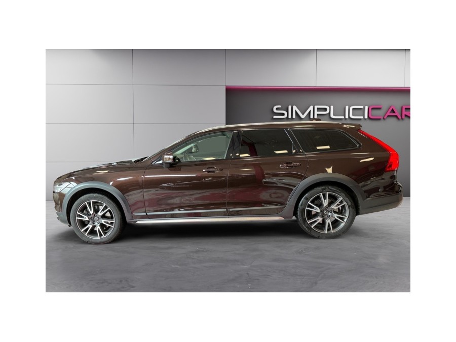 VOLVO d'occasion V90 CROSS COUNTRY D5 AWD 235 PRO GEARTRONIC de 2018