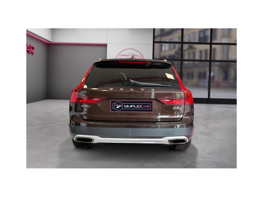 VOLVO d'occasion V90 CROSS COUNTRY D5 AWD 235 PRO GEARTRONIC de 2018
