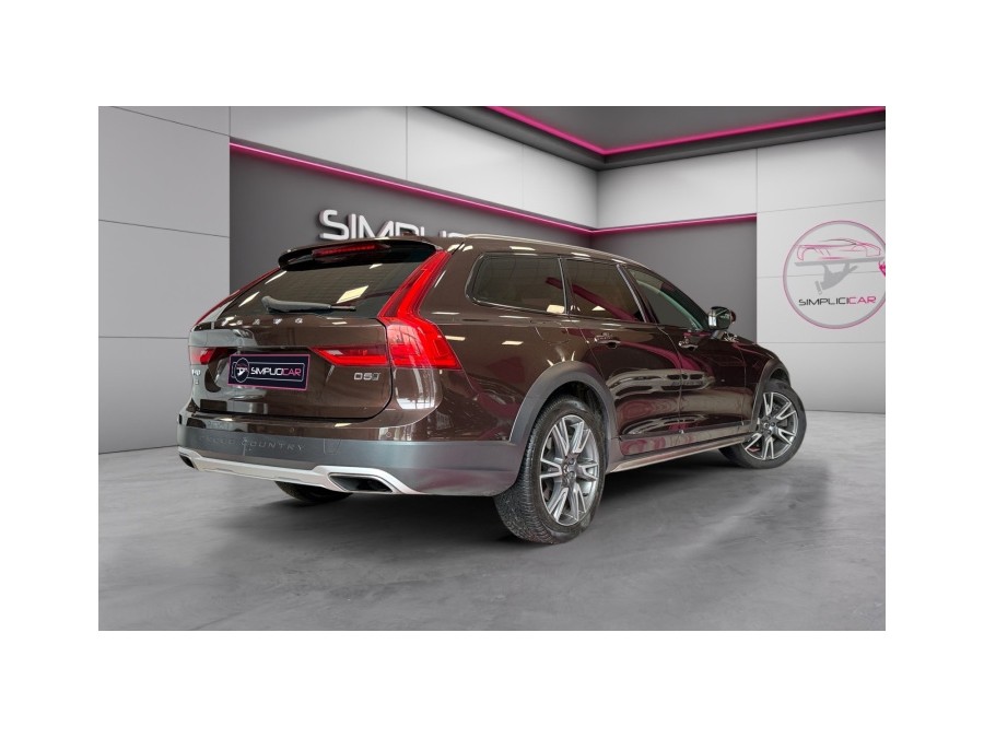 VOLVO d'occasion V90 CROSS COUNTRY D5 AWD 235 PRO GEARTRONIC de 2018