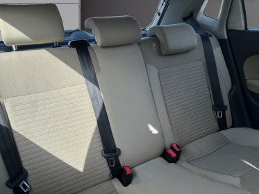 Volkswagen polo 1.6 tdi 90 style distribution neuve radar de recul garantie 12 mois occasion simplicicar pertuis  simplicicar...