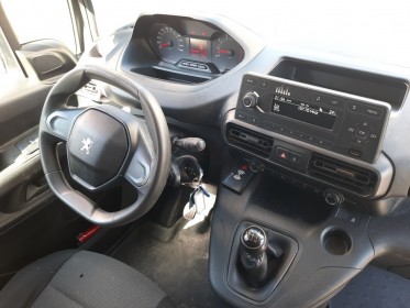 Peugeot partner fourgon standard 1.6 bluehdi 75 bvm5 bluetooth galerie centralisation garantie 12 mois occasion montreuil...