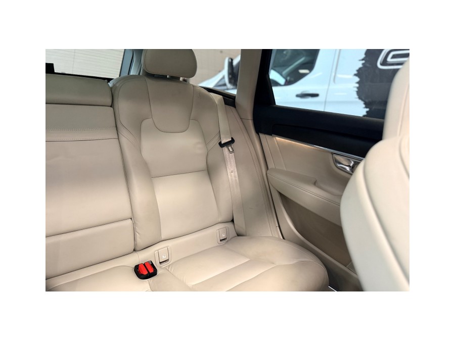 VOLVO d'occasion V90 CROSS COUNTRY D5 AWD 235 PRO GEARTRONIC de 2018