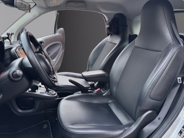 Smart fortwo coupe 82 ch electrique ba1 pure garantie 12 mois occasion montreuil (porte de vincennes)(75) simplicicar...