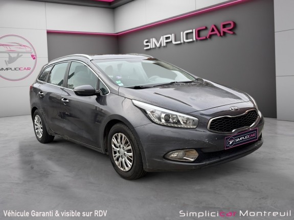 Kia cee'd sw 1.6 gdi 135 ch isg active garantie 12 mois occasion montreuil (porte de vincennes)(75) simplicicar simplicibike...