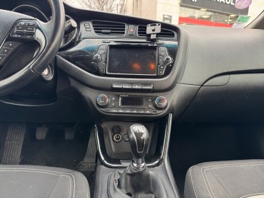 Kia cee'd sw 1.6 gdi 135 ch isg active garantie 12 mois occasion montreuil (porte de vincennes)(75) simplicicar simplicibike...