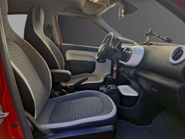 Renault twingo iii 0.9 tce 90 intens edc garantie 12 mois entretiens renault occasion simplicicar le raincy simplicicar...