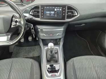 Peugeot 308 sw 2.0 bluehdi 150ch bvm6 allure 2 jeu de jantes caméra radar av/ar bluetooth clim bizone garantie 12 mois...