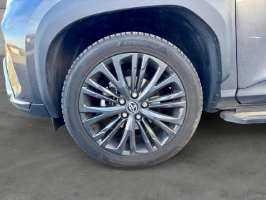 Toyota yaris cross pro hybride my22 hybride 116h 2wd dynamic business apple car play / sieges chauffants / hayon electrique...