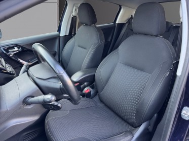 Peugeot 208 1.2 puretech 82ch bvm5 allure garantie 12 mois occasion simplicicar la ciotat simplicicar simplicibike france