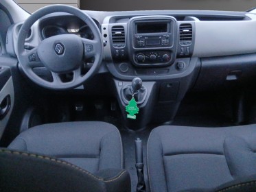 Renault trafic combi l1 dci 125 energy life 9 places occasion parc voitures beauvais simplicicar simplicibike france