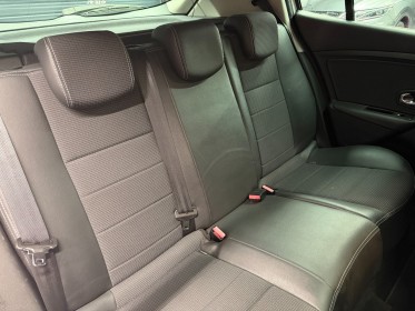 Renault megane iii berline dci 165 gt renault sport toit ouvrant bluetooth rÉgulateur de vitesse clim bi-zone garantie 12...