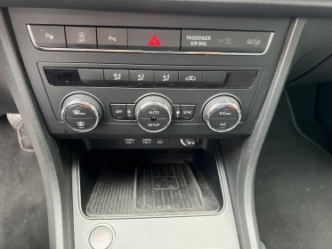 Seat ateca 1.0 tsi 115 ch start/stop urban / garantie 12 mois / entretien à jour occasion simplicicar toulon ouest...