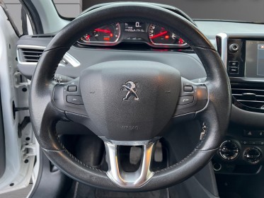 Peugeot 208 1.4 hdi 68ch bvm5 style garantie 12 mois entretien complet vidange faite pour la vente occasion simplicicar...
