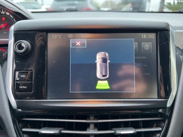 Peugeot 208 1.4 hdi 68ch bvm5 style garantie 12 mois entretien complet vidange faite pour la vente occasion simplicicar...