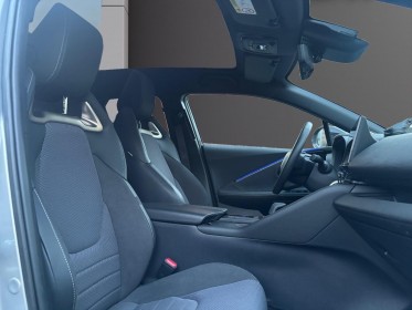 Toyota c-hr hybride my23 1.8l collection toit ouvrant attelage garantie 12 mois occasion montreuil (porte de vincennes)(75)...