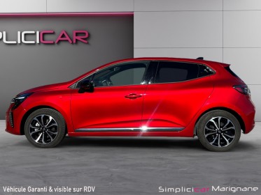 Renault clio v e-tech full hybrid 145 techno camera de recul démarrage sans clé apple carplay line assist régulateur ......