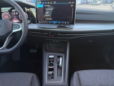 Volkswagen golf viii 1.5 e-tsi - 16v turbo hybrid mild hybride life plus 150 sièges chauffant volant chauffant caméra de......