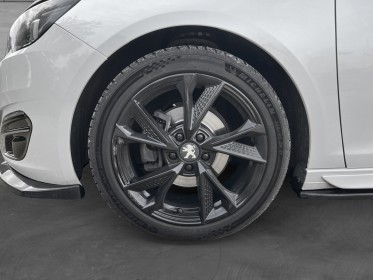 Peugeot 308 gt line 130ch eat6 camera de recule palettes au volant carplay garantie 12 mois occasion simplicicar poitiers...